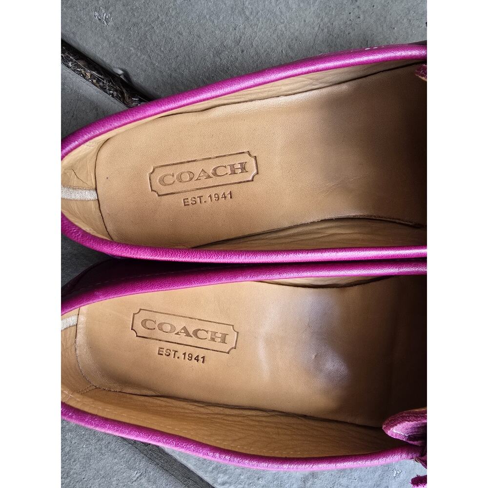 Coach Pink Leather Loafer Flats Round Toe Buckle Slip On Women's Size 6 - Picture 3 of 6
